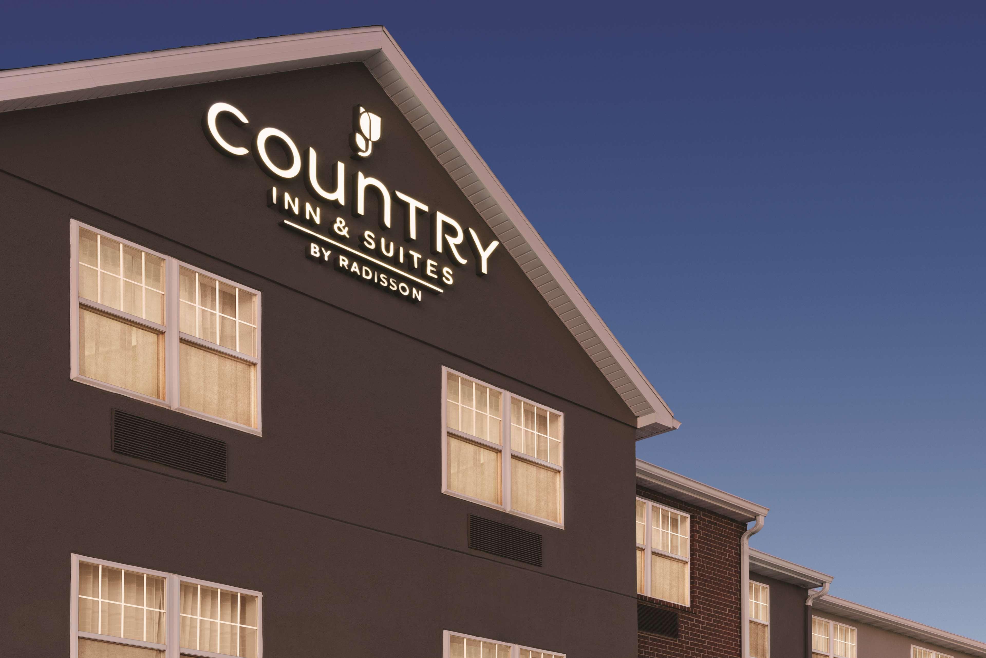 Country Inn & Suites By Radisson, Dubuque, Ia Dış mekan fotoğraf